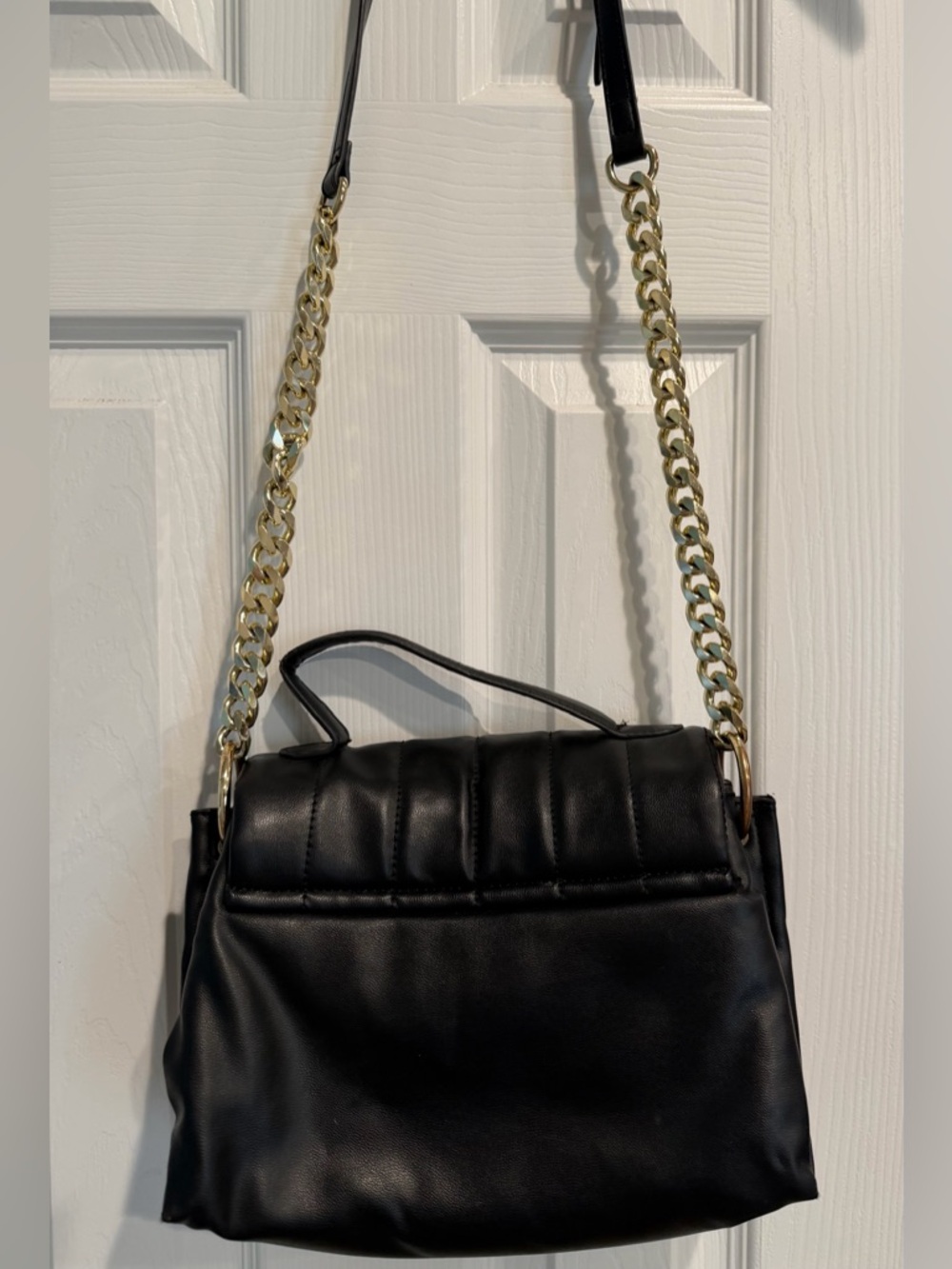 MICHAEL Michael Kors Black Quilted Shoulder Bag with Gold Chain - Picture 2 of 6
